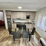 Lägenhet Lotila Flats L'infiestu