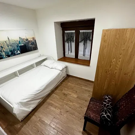 Lotila Flats L'infiestu *