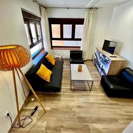 Lotila Flats L'infiestu Appartamento Infiesto